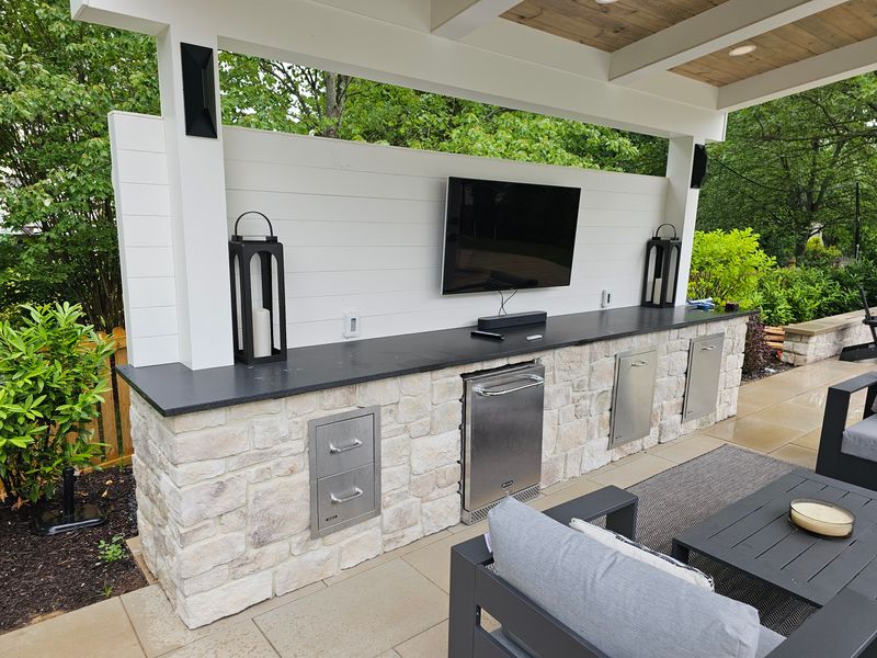 Outdoor Kitchens