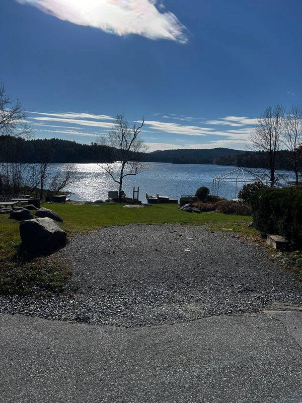 Stunning Lakeside Transformation: Elite Terrain's Hardscape Excellence