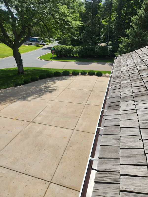 Gutter clean up