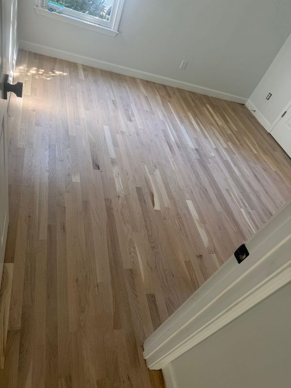 Solid hardwood installation
