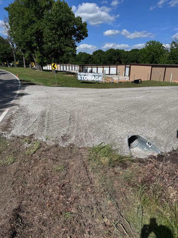 Driveways and parking lots 