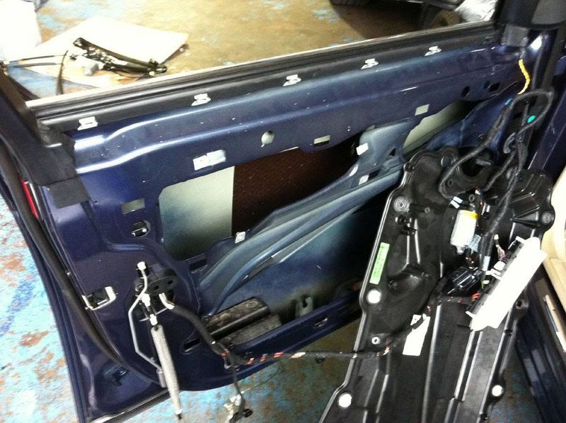 auto glass replacement
