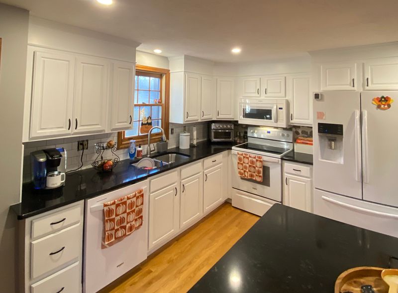 Kitchen Cabinet Refinishing
