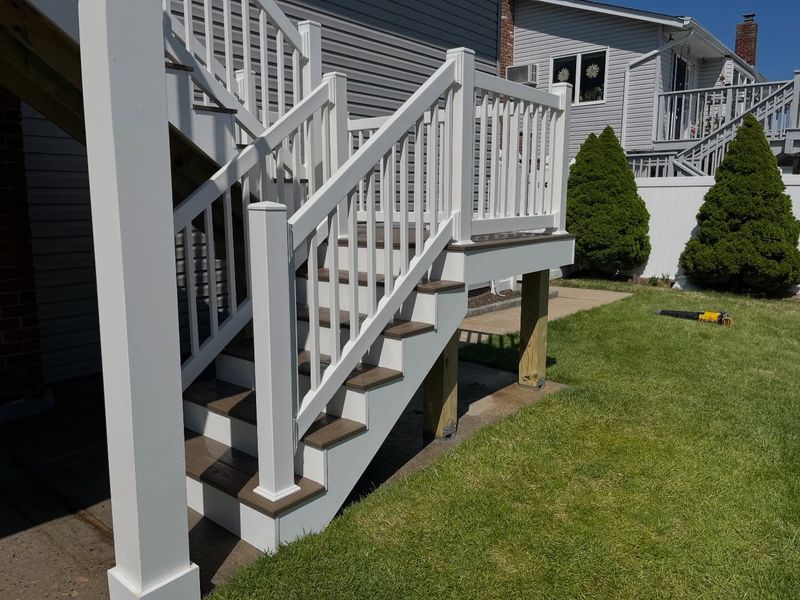 Custom Deck Designs