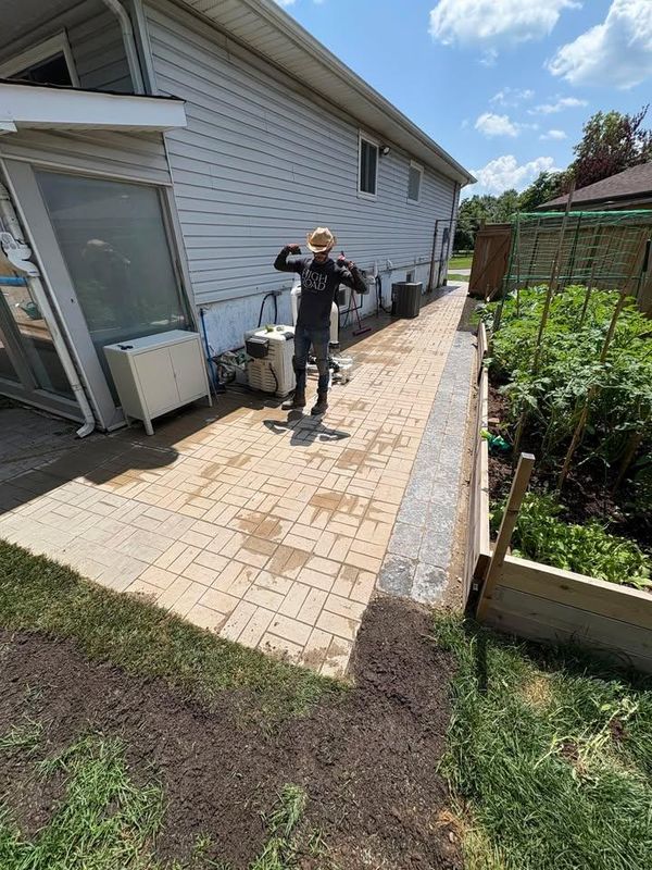 Interlock Pressure Washing & Re-Sanding