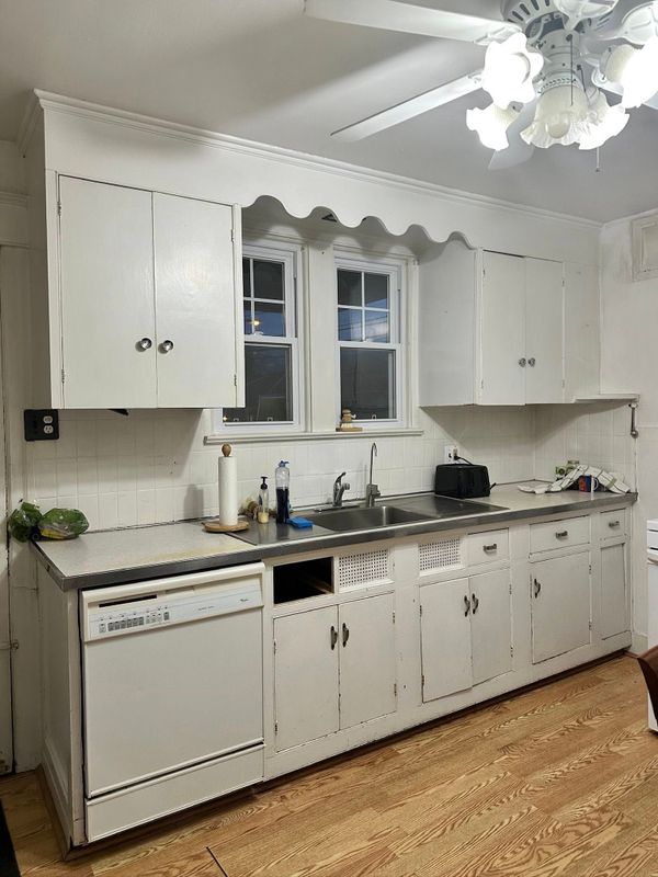 Kitchen Backsplash Installation