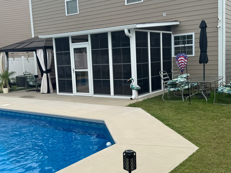 Panel Roof Screen Enclosure
