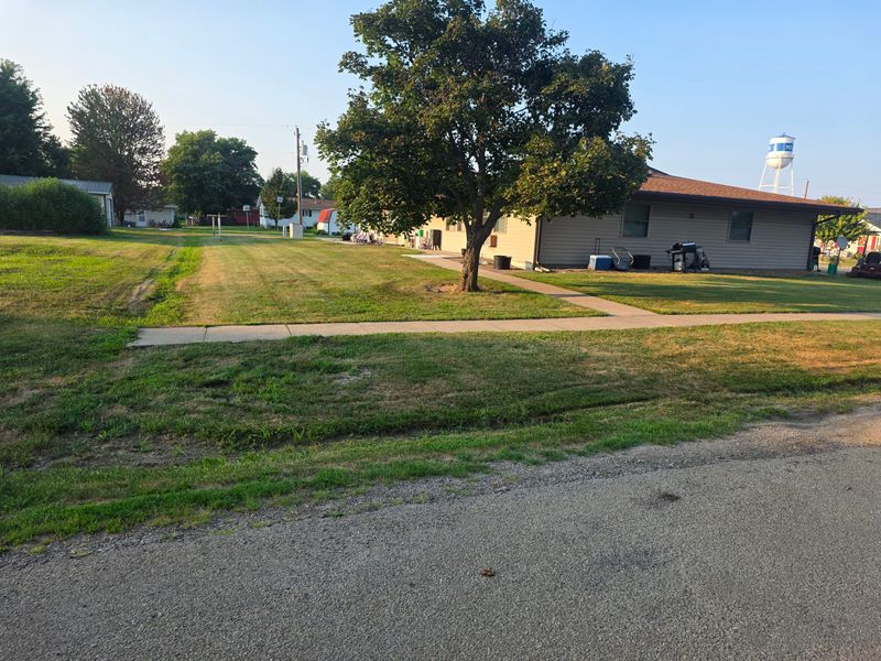Lawn Care & Maintenance