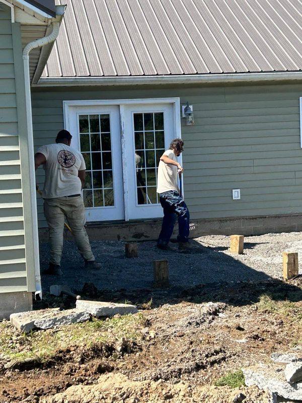 Tunnel's To Towers - ADA Compliant, Deck and Bath