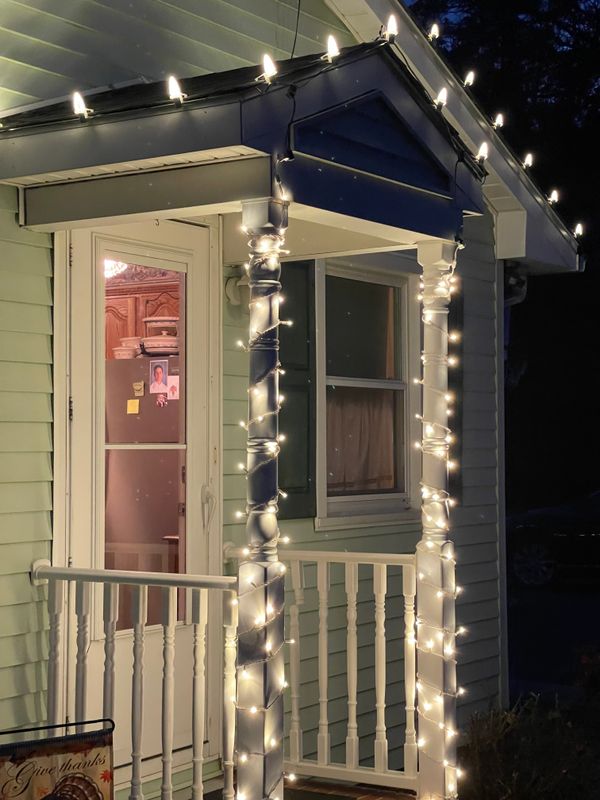 Holiday Lighting & Decor
