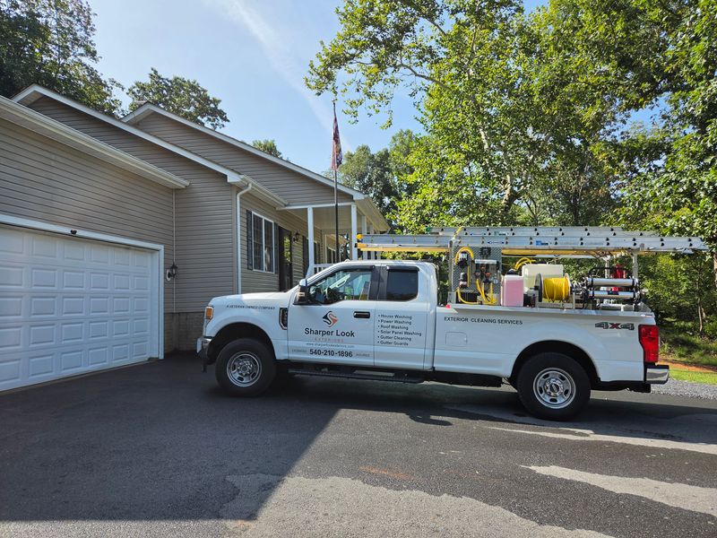 Gutter Clean/Gutter Guards