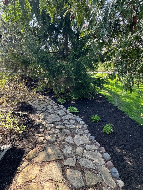 Fresh Mulch and Sharp Beds at This Cedar Lake Property