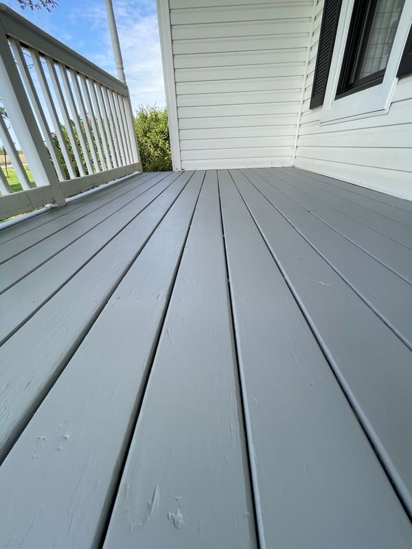 Deck Staining and Sealing