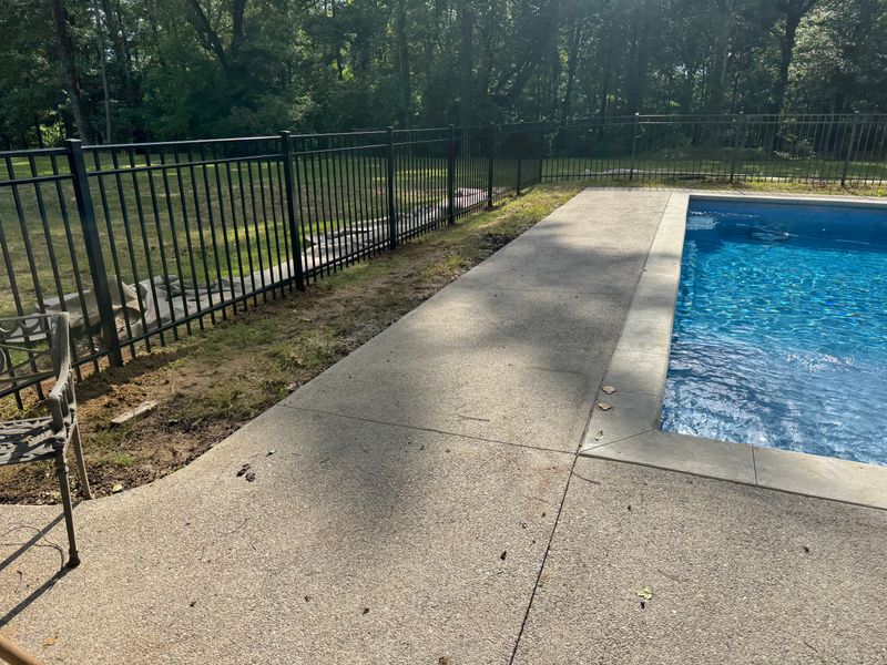 Ornamental Aluminum/Steel Fence