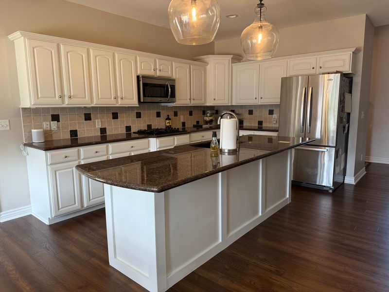 Kitchen and Cabinet Refinishing