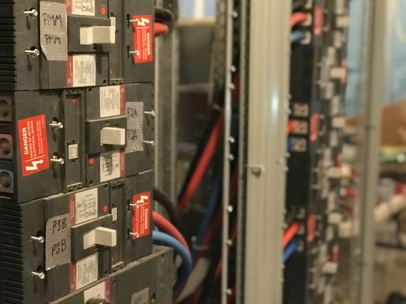Circuit Breaker Installation and Repair