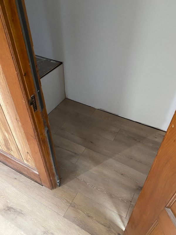 Vinyl and Laminate Flooring