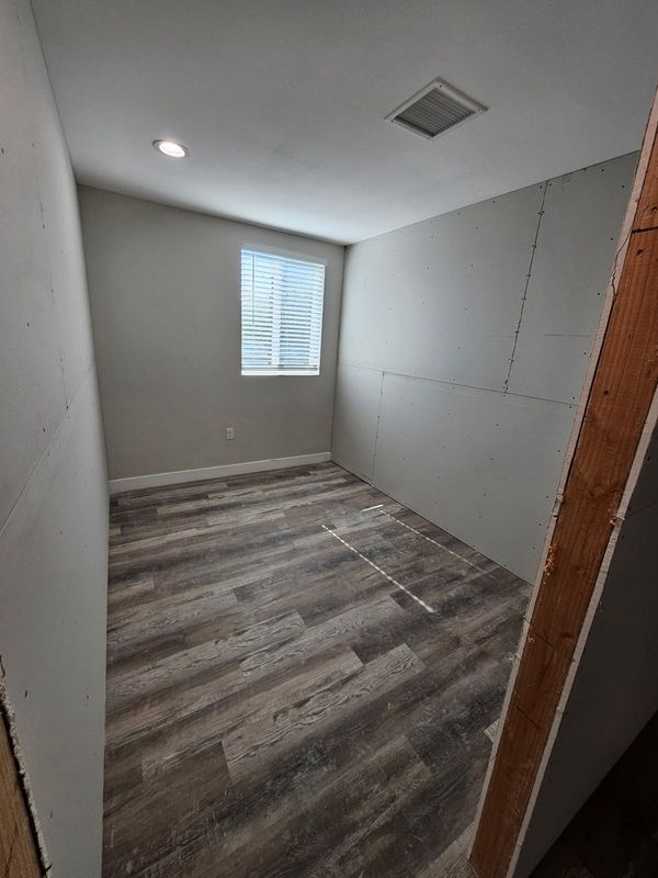 Drywall Finisher(Plastering)