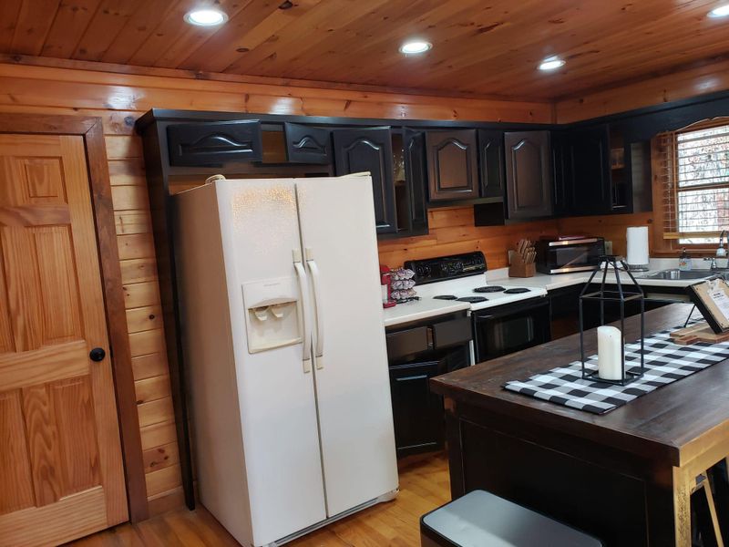 Cabinet Refinishing