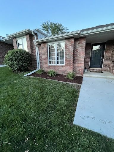 Landscape Bed Installation and Renovation