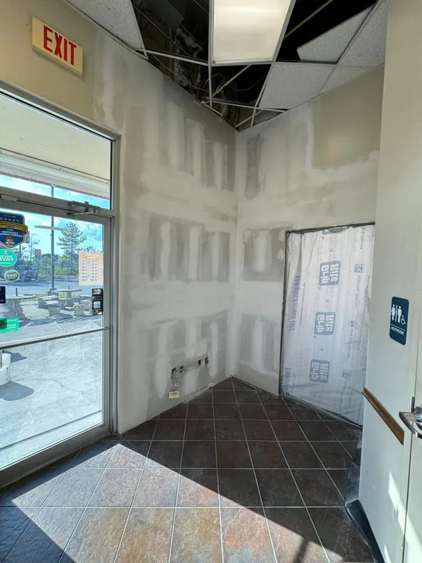 hero-photo mini tile