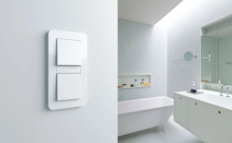 hero-photo mini tile