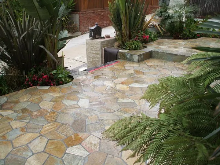 hero-photo mini tile