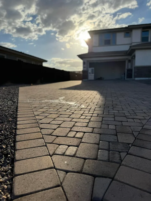 hero-photo mini tile