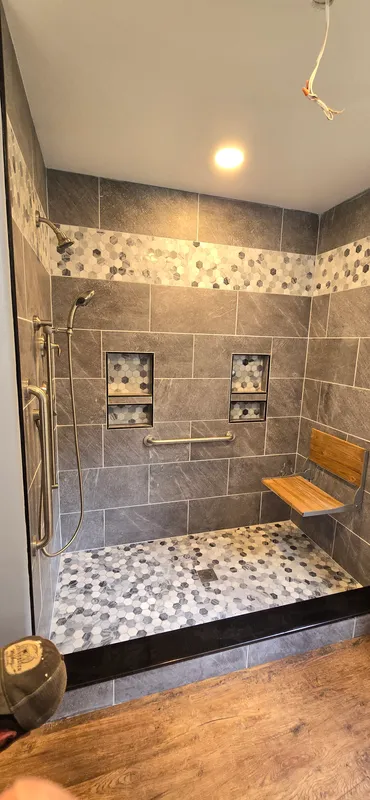 hero-photo mini tile