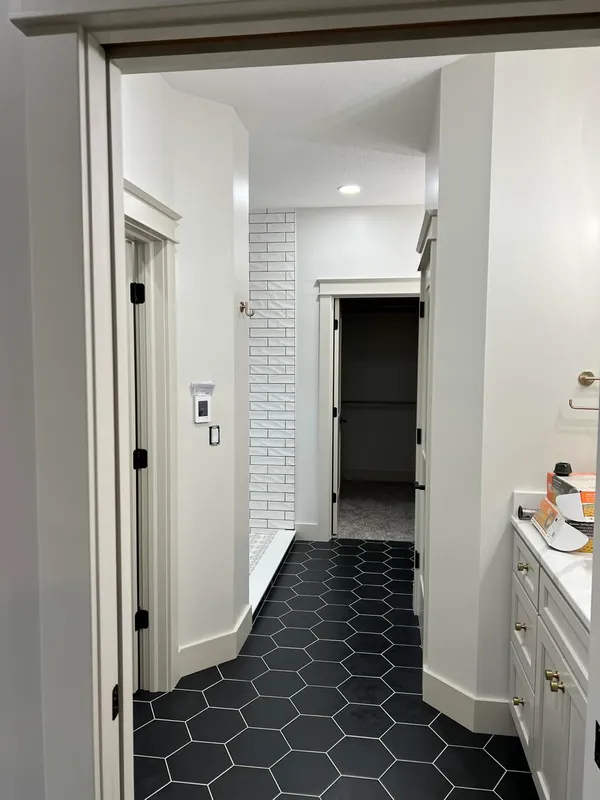 hero-photo mini tile