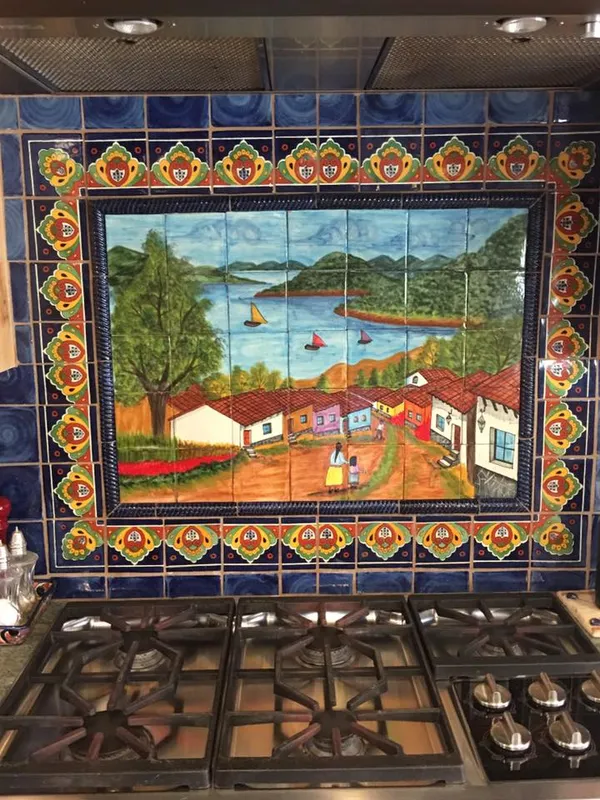 hero-photo mini tile