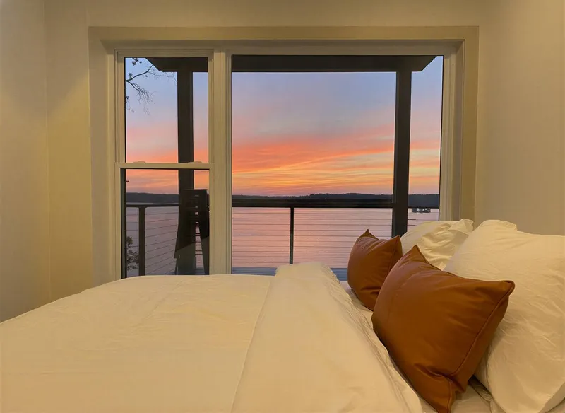 hero-photo mini tile