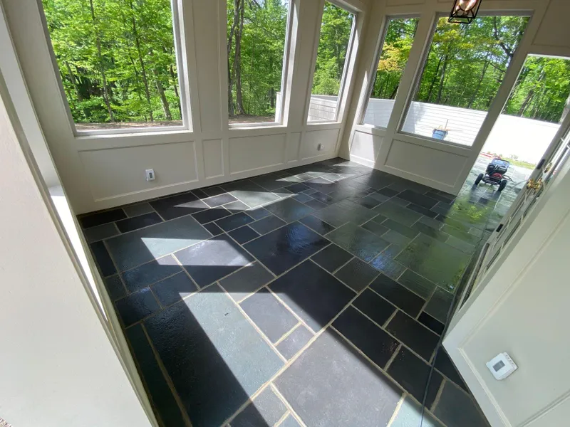 hero-photo mini tile