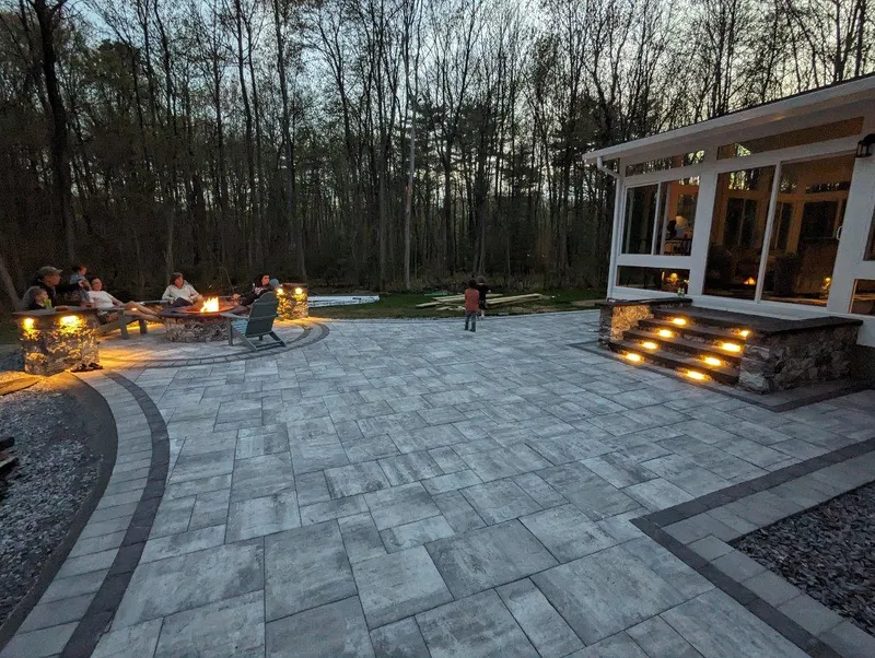 hero-photo mini tile