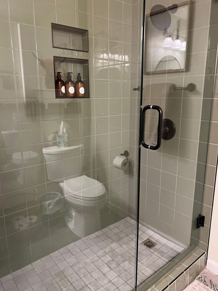 Glass shower after cleaning