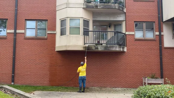 Pressure Washing for Paneless Window Cleaning LLC in Ainsworth, IA