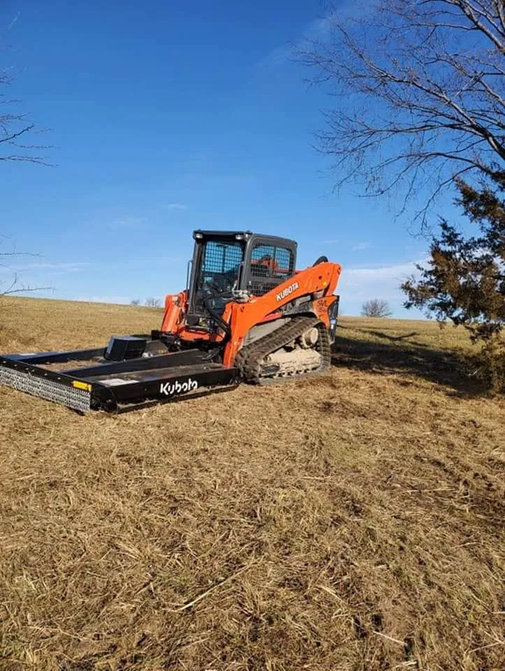 Fall and Spring Clean Up for Viking Dirtworks and Landscaping in Gallatin, MO