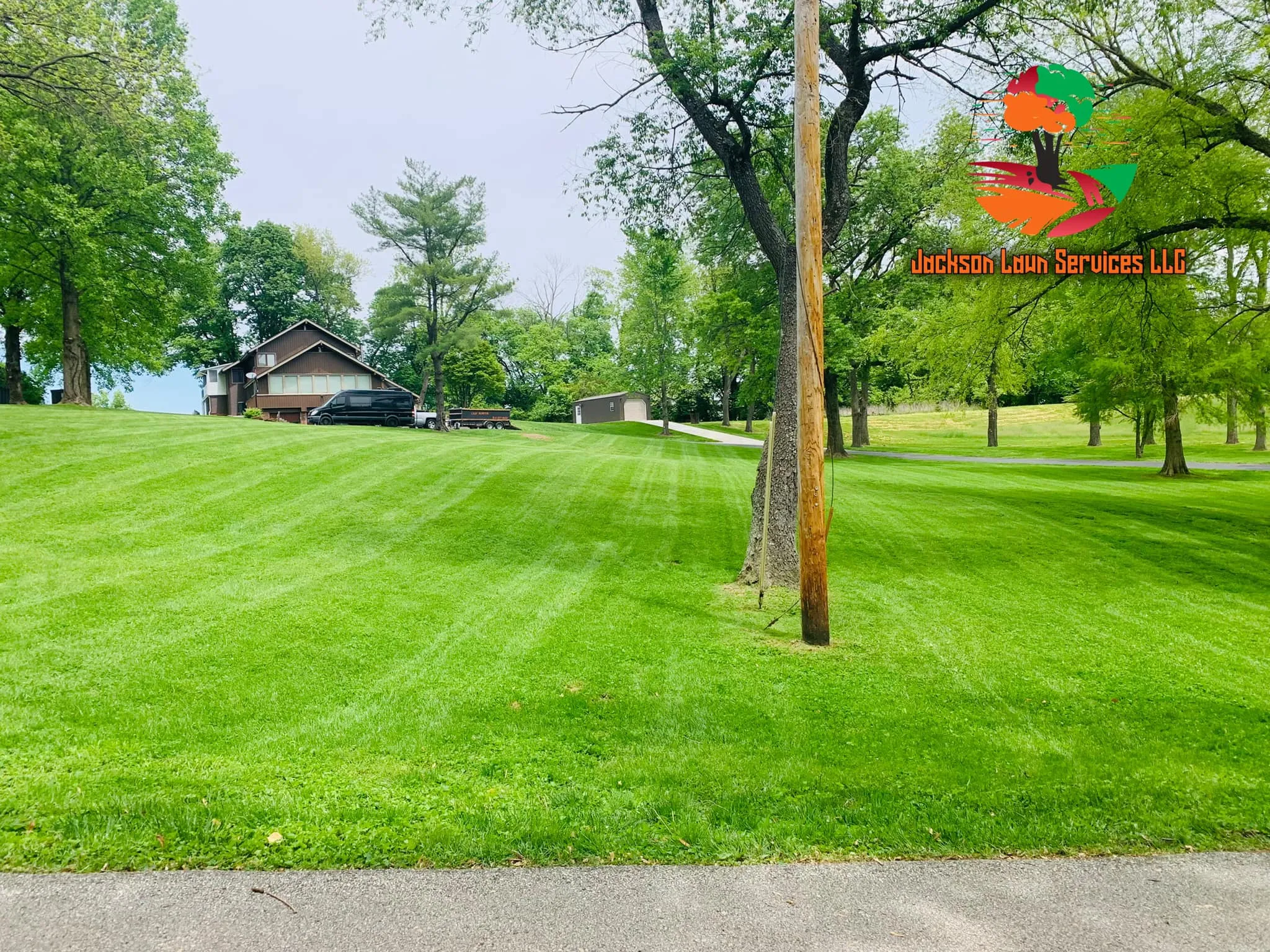 Mowing for Jackson Lawn Services LLC in Florissant , MO