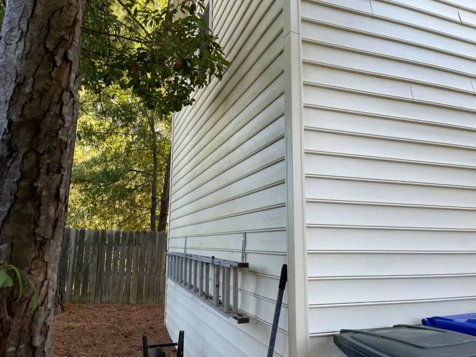House for Sabre's Edge Pressure Washing in Greenville, NC