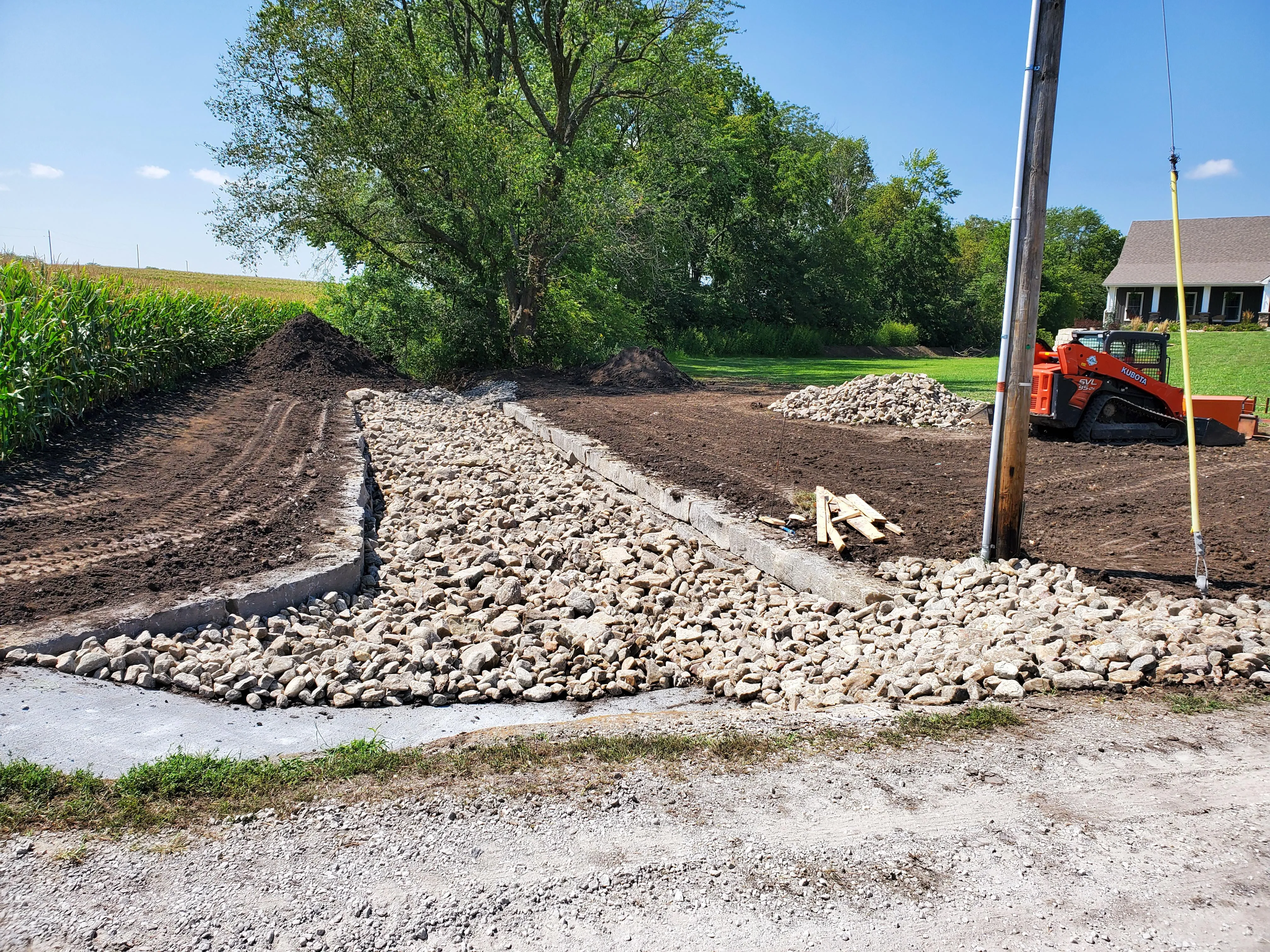 Landscaping for Viking Dirtworks and Landscaping in Gallatin, MO