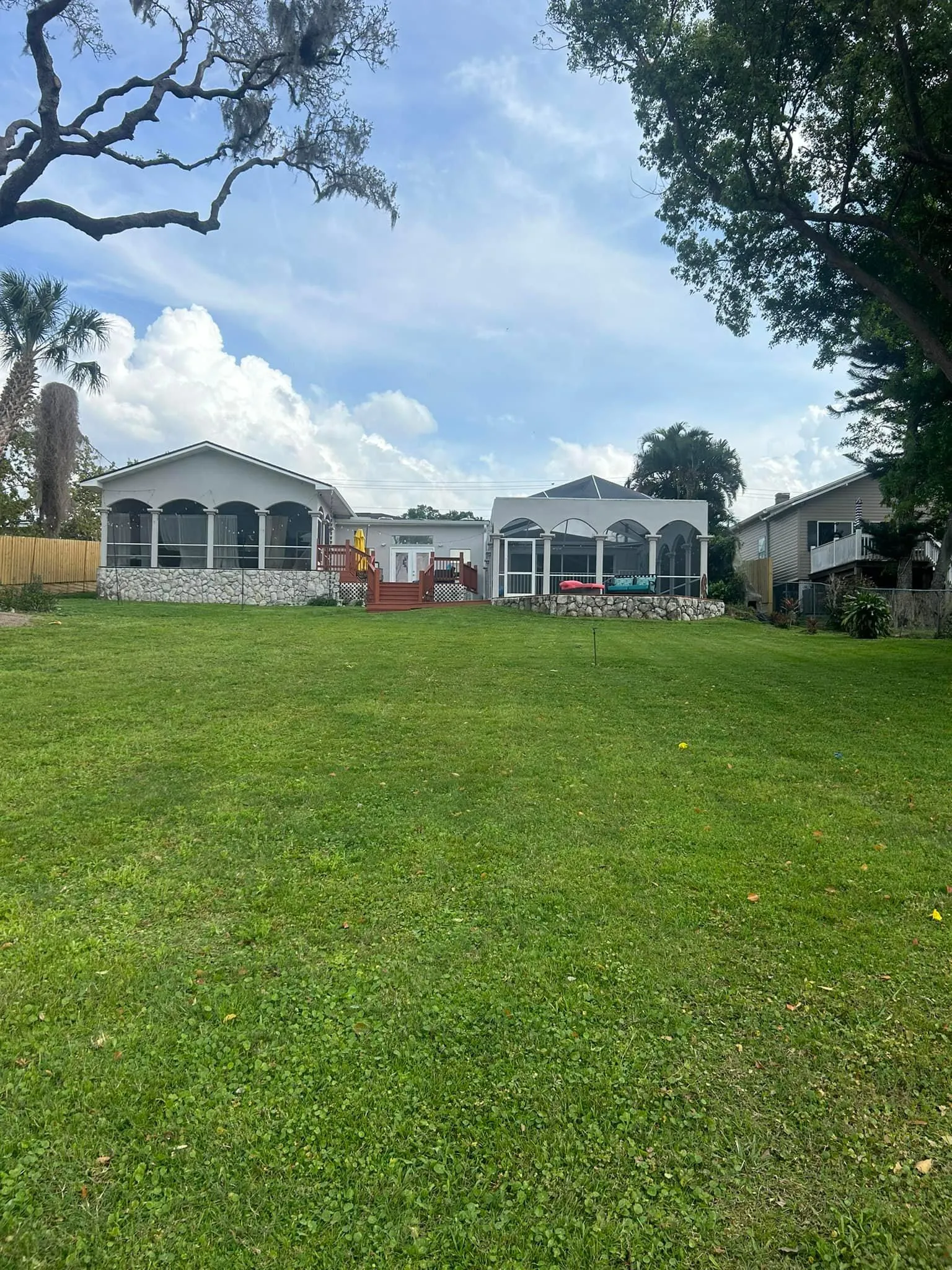 Fall and Spring Clean Up for Estrada All Pro Lawn Service in Auburndale, Florida