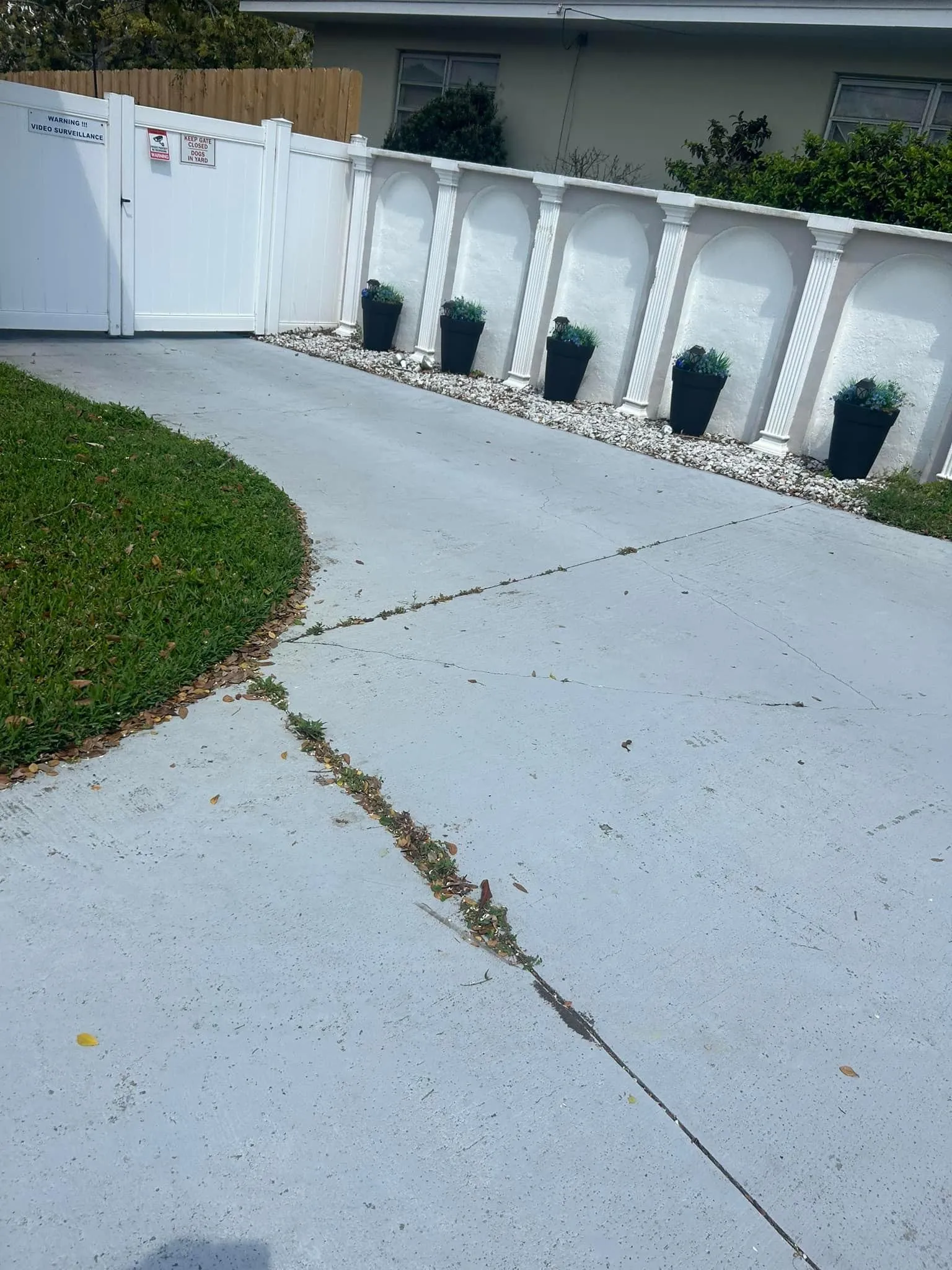 Fall and Spring Clean Up for Estrada All Pro Lawn Service in Auburndale, Florida