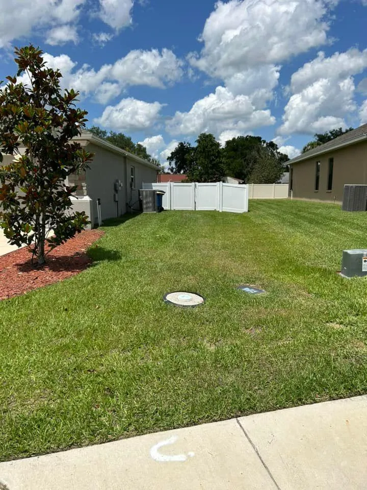 Fall and Spring Clean Up for Estrada All Pro Lawn Service in Auburndale, Florida