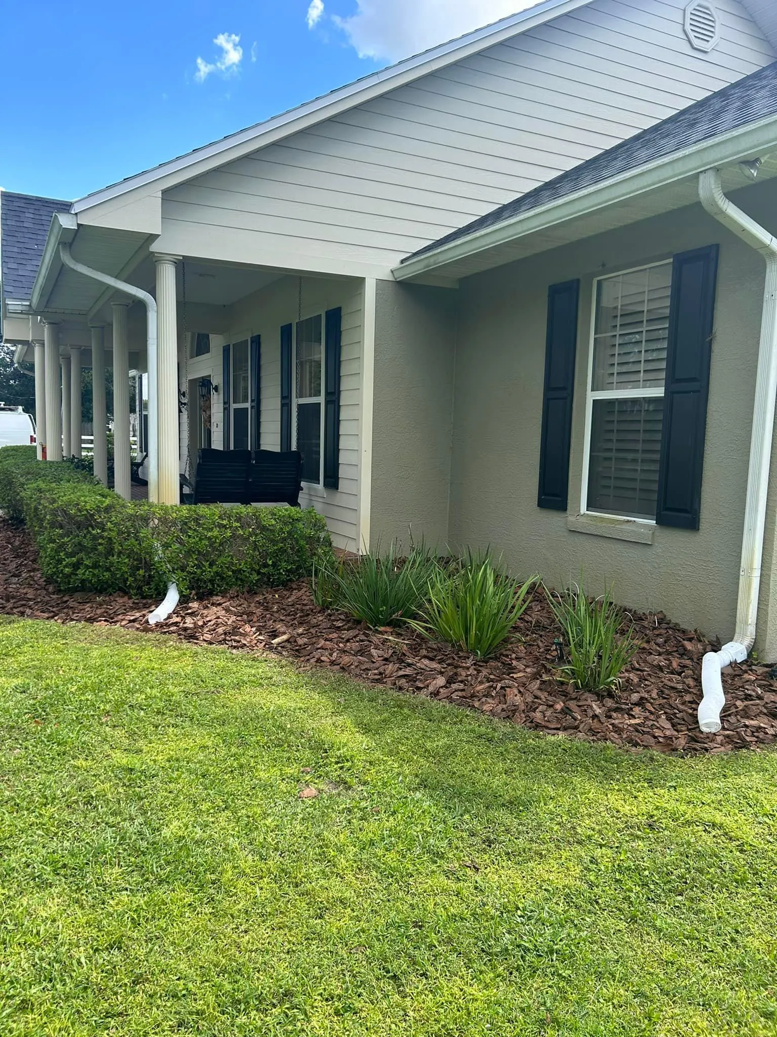 Fall and Spring Clean Up for Estrada All Pro Lawn Service in Auburndale, Florida