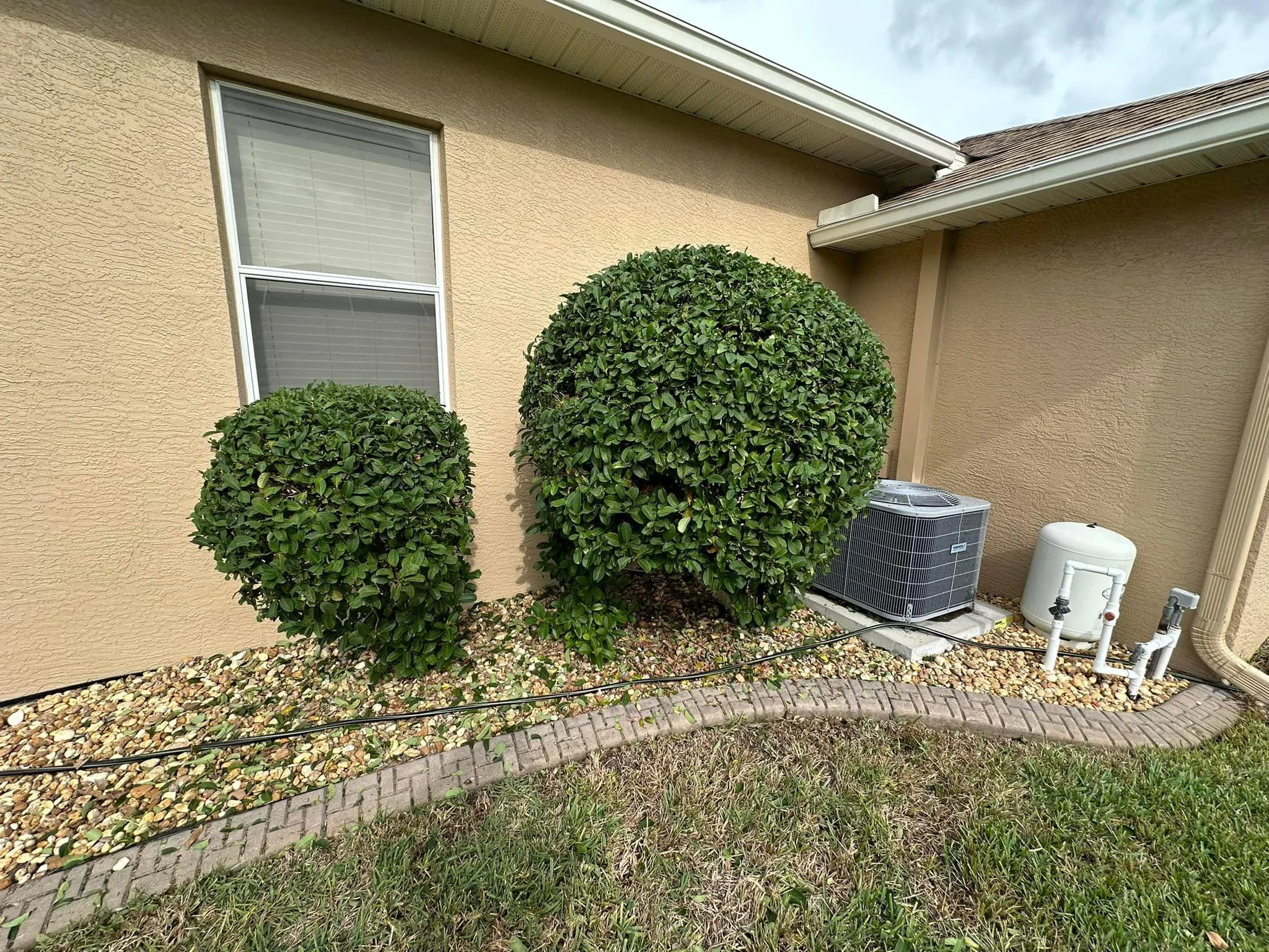 Fall and Spring Clean Up for Kramer & Son’s Property Maintenance in Hudson, FL