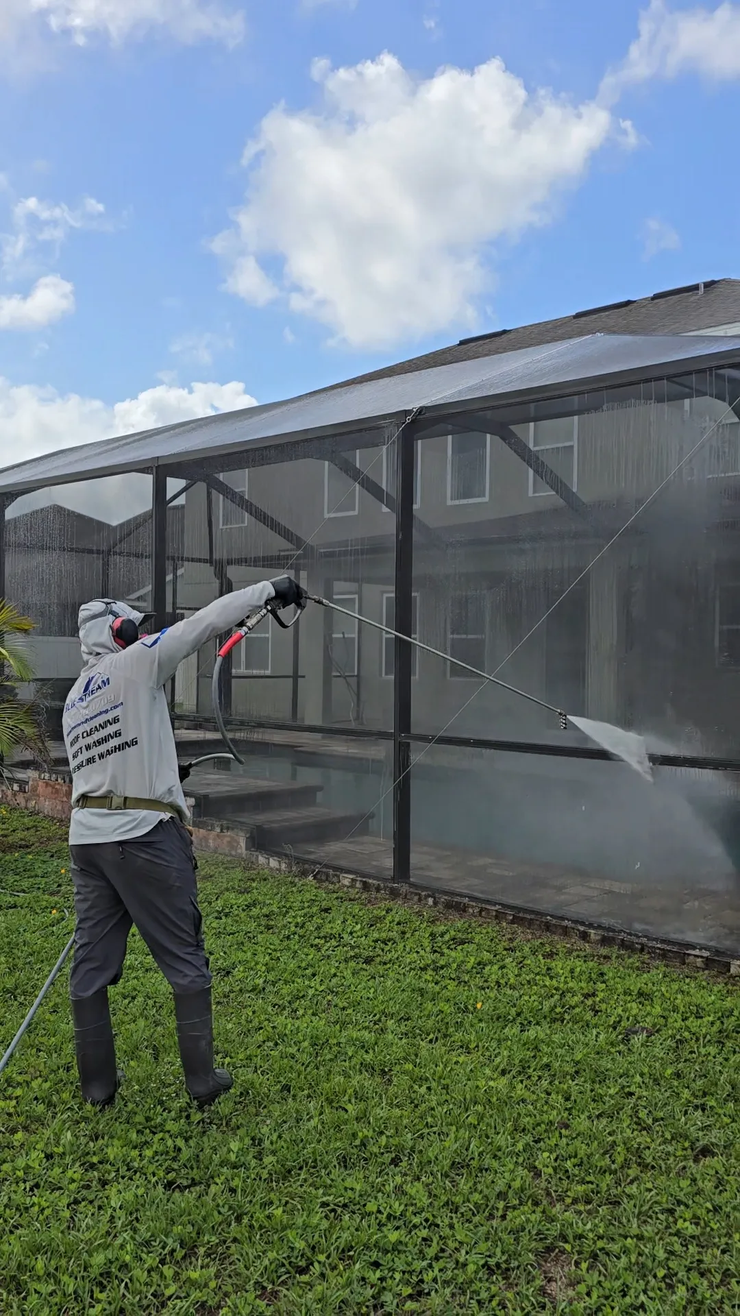 Roof Cleaning for BLUE STREAM ROOF CLEANING & PRESSURE WASHING  in Tampa, FL