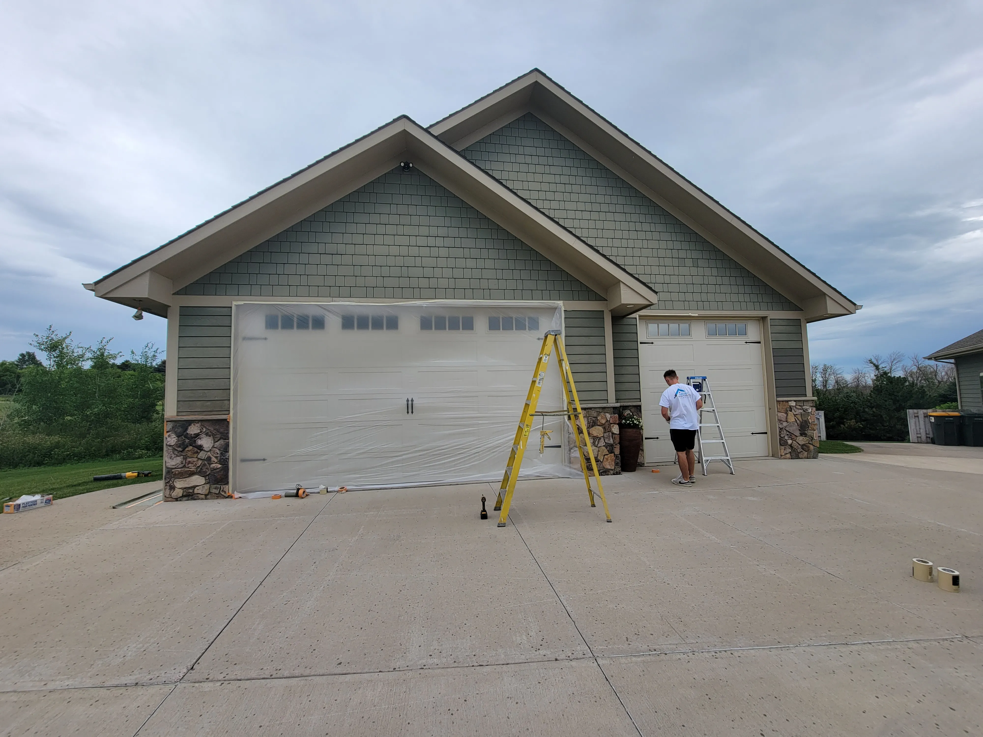 Kitchen and Cabinet Refinishing for Brush Brothers Painting in Sioux Falls, SD