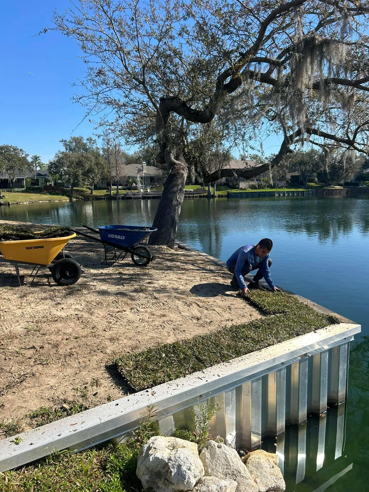 Fall and Spring Clean Up for Estrada All Pro Lawn Service in Auburndale, Florida