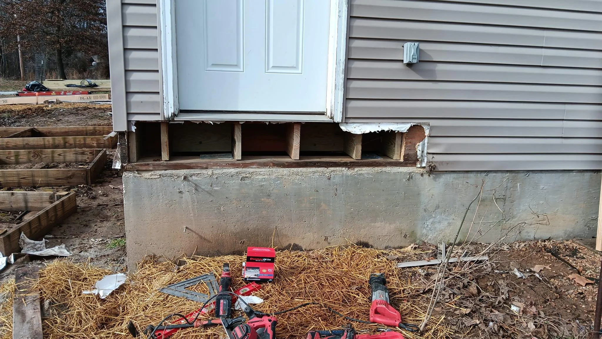 Deck & Patio Installation for Dead Tree General Contracting in Carbondale, Illinois