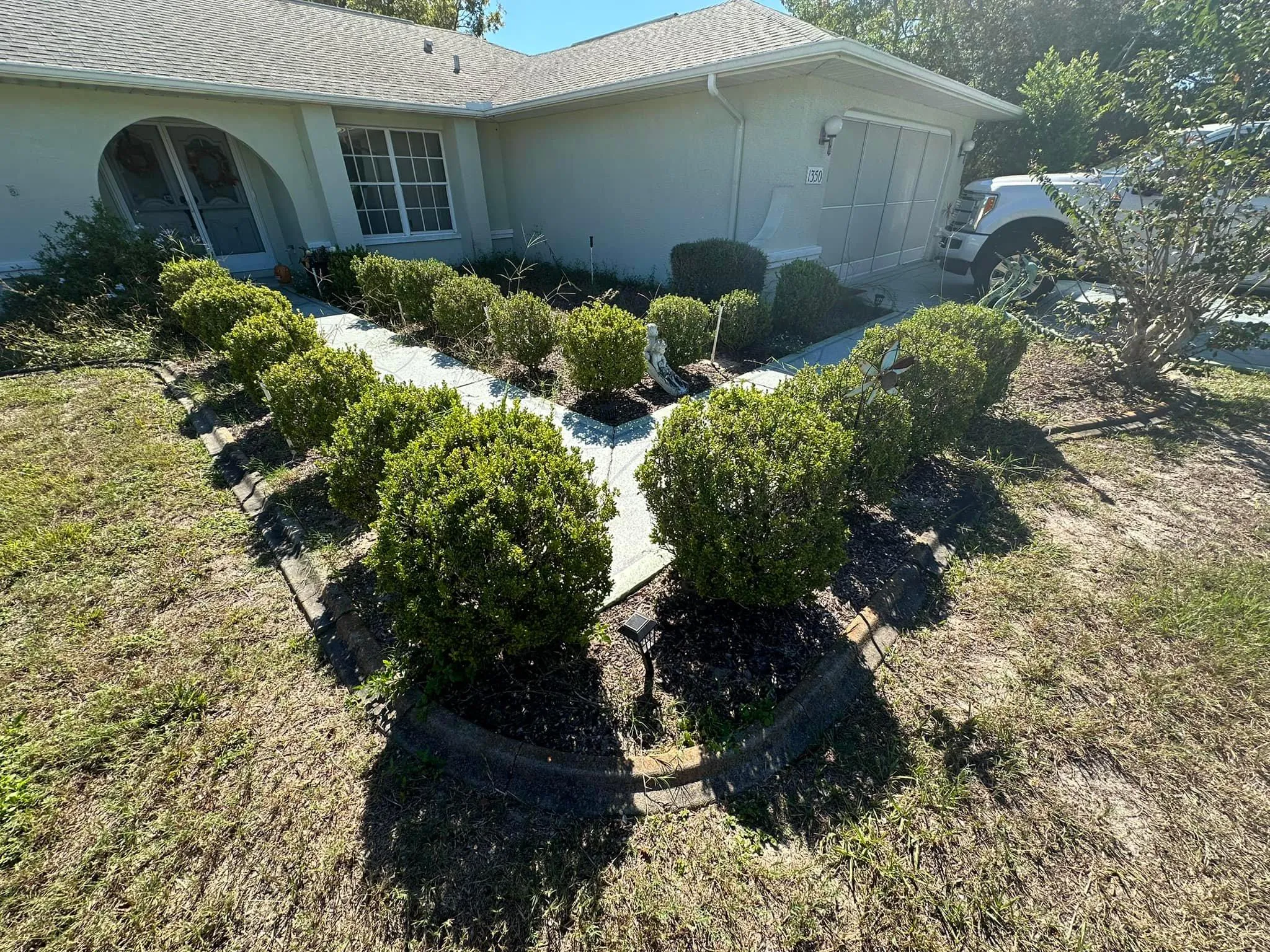 Fall and Spring Clean Up for Kramer & Son’s Property Maintenance in Hudson, FL